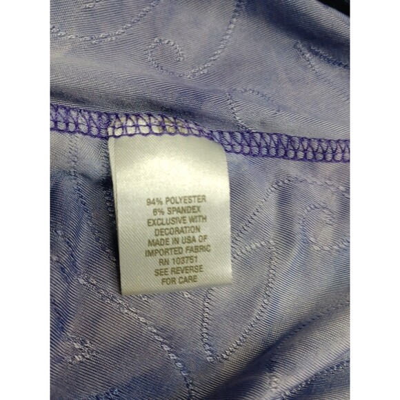 db Womens Top Blouse 2X Purple Floral Rhinestone Sparkle Sharkbite Hem - Picture 8 of 9